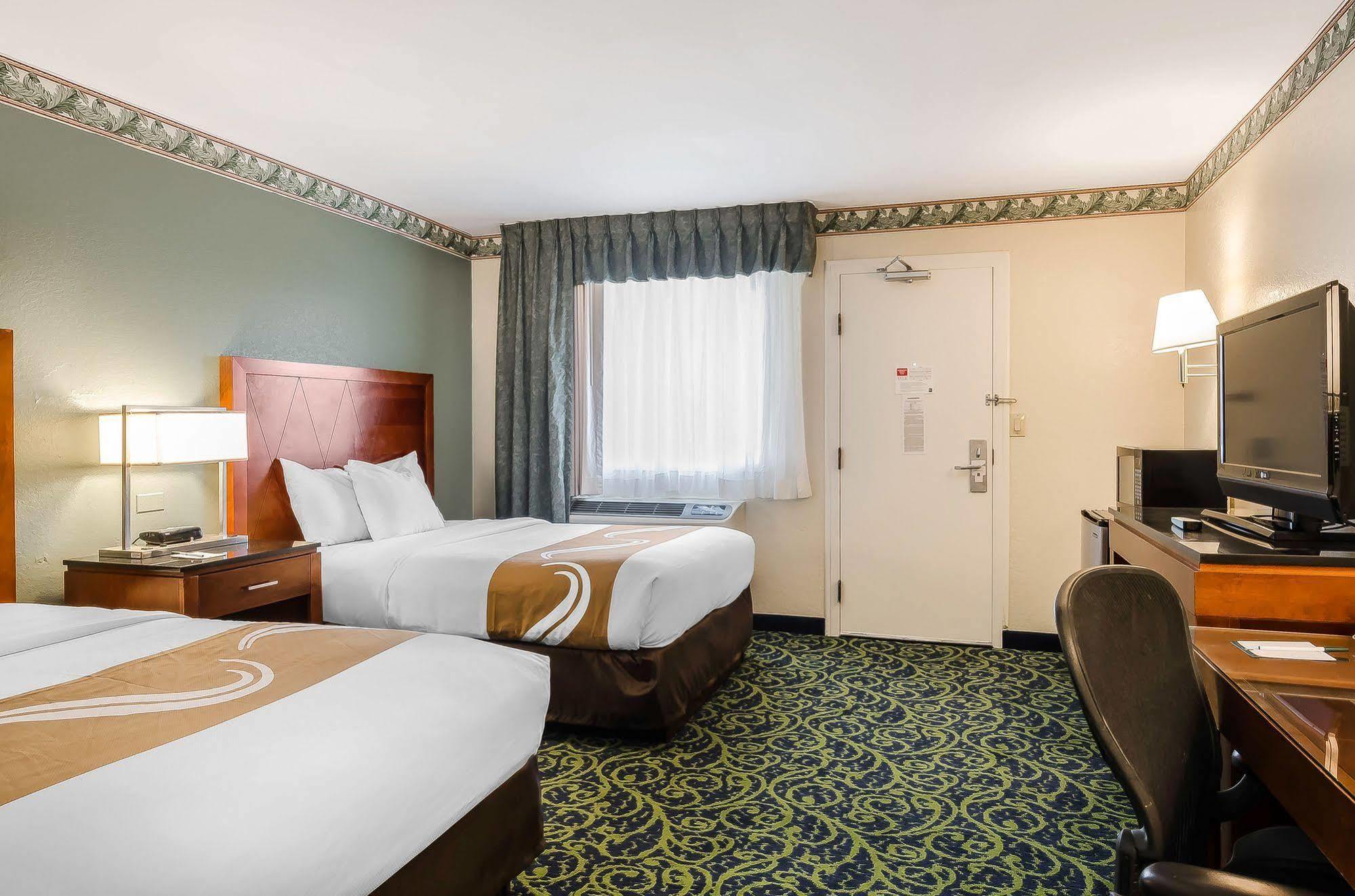 Hotel Quality & Lexington
