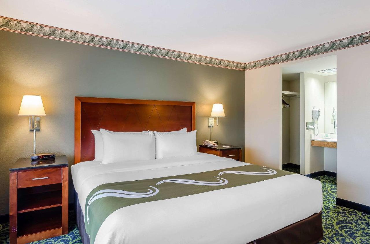 Quality & Hotel Lexington